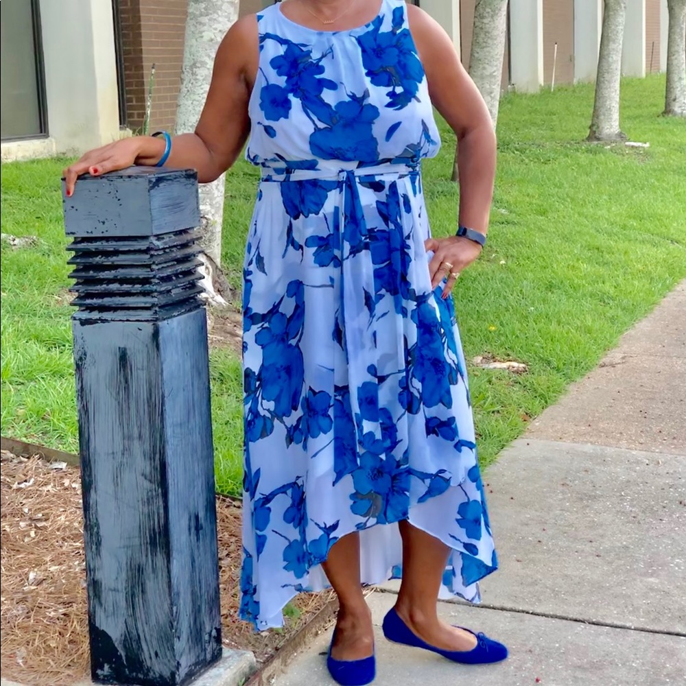 Shelby & Palmer White and Blue Floral Midi/Maxi Dress with Tie Waist